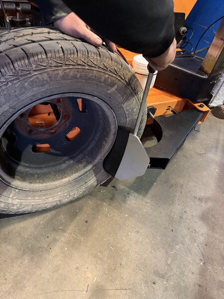 Vulcanizator auto, mecanic si aplicator spuma poliuretanica.